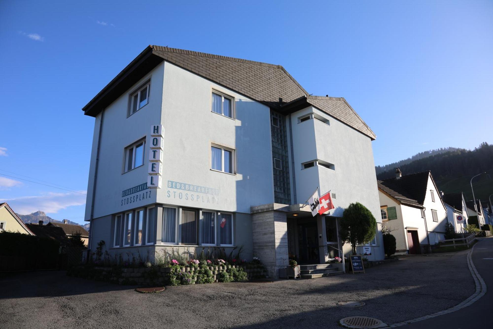 Hotel B&B Stossplatz أبنزل المظهر الخارجي الصورة