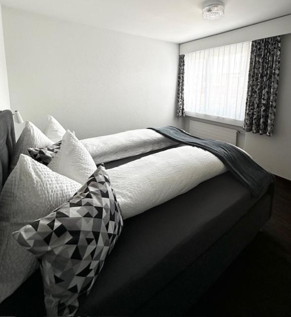 Hotel B&B Stossplatz أبنزل المظهر الخارجي الصورة